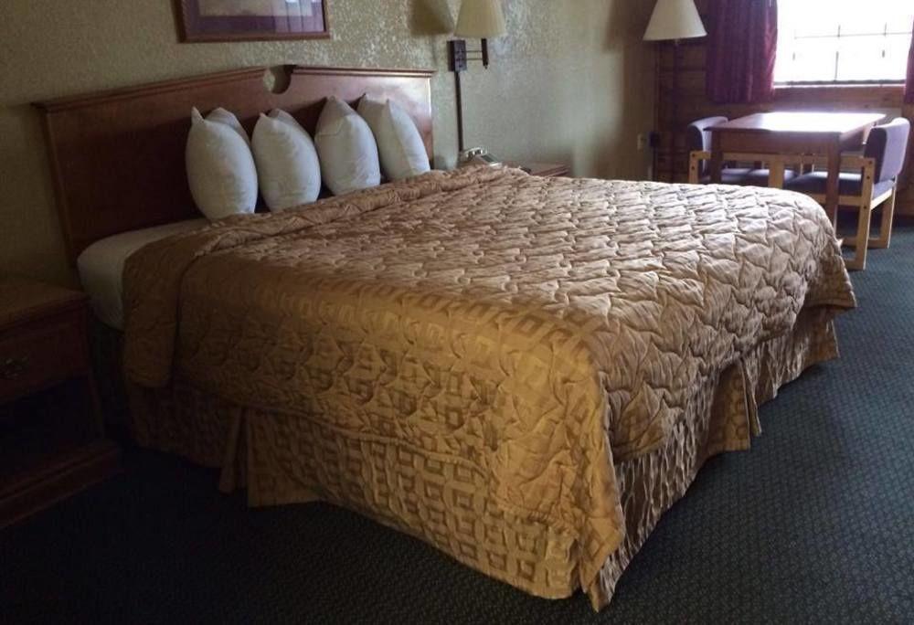 Log Cabin Inn Bay Minette エクステリア 写真