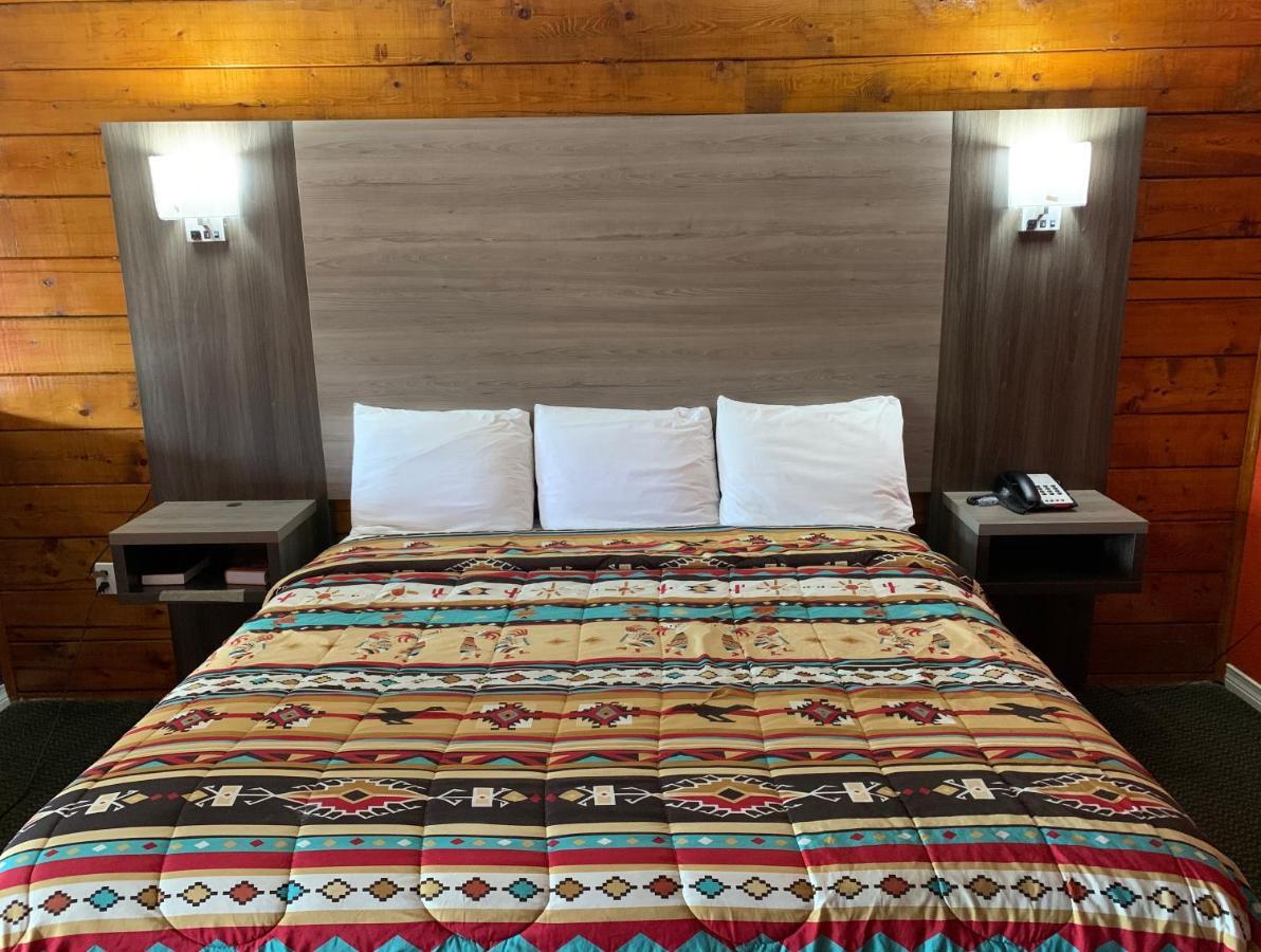 Log Cabin Inn Bay Minette エクステリア 写真