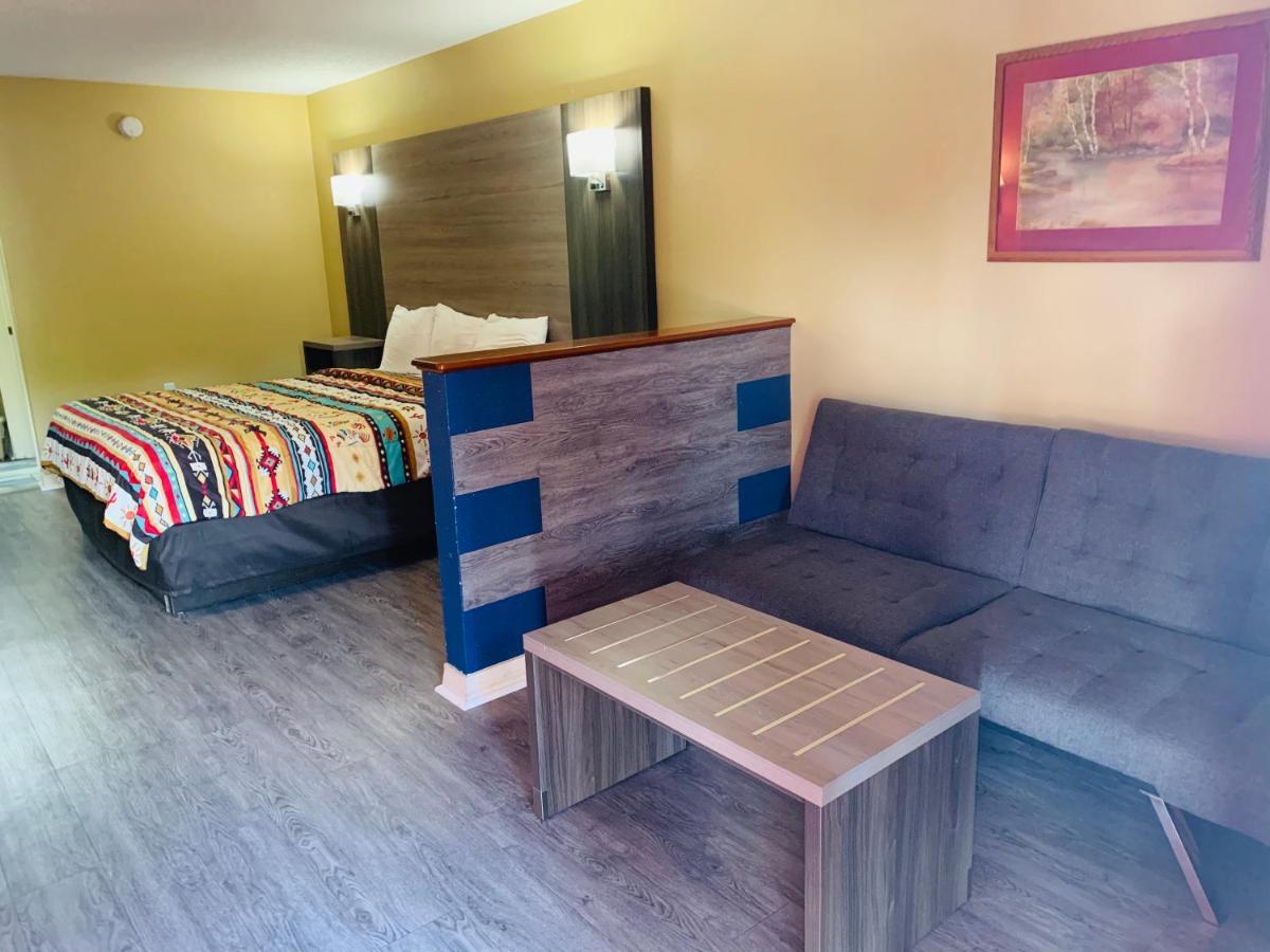 Log Cabin Inn Bay Minette エクステリア 写真